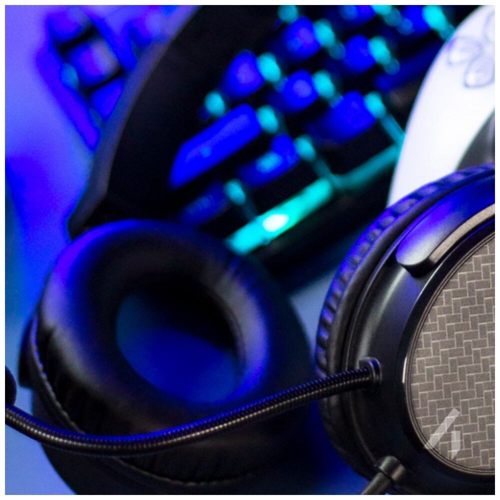 4gamers 3.5mm Blk C6-100 Multiplatform Compatible Wired Over Ear Gaming Headset — image 7