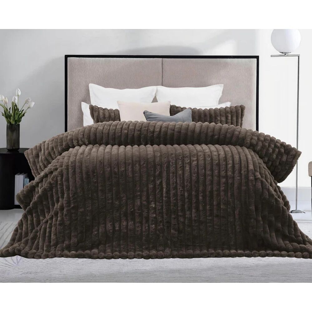Cdsi Arna Fleece Comforter King w/ 2 Pillow Cases Chocolate 255x240cm