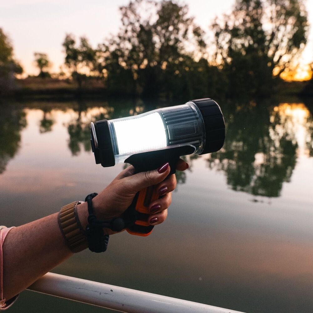 Wildtrak Spotlight Croc Hunter Max 3000 Lumens Ultra Bright Outdoor Torch Wildtrak — image 7