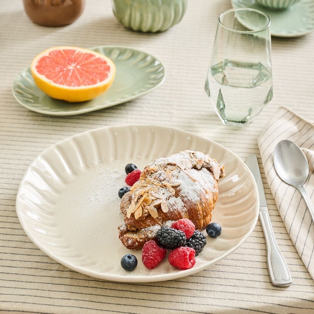 Ecology 26.5cm Ritual Rippled Porcelain Dinner Plate Frost Off White — image 4