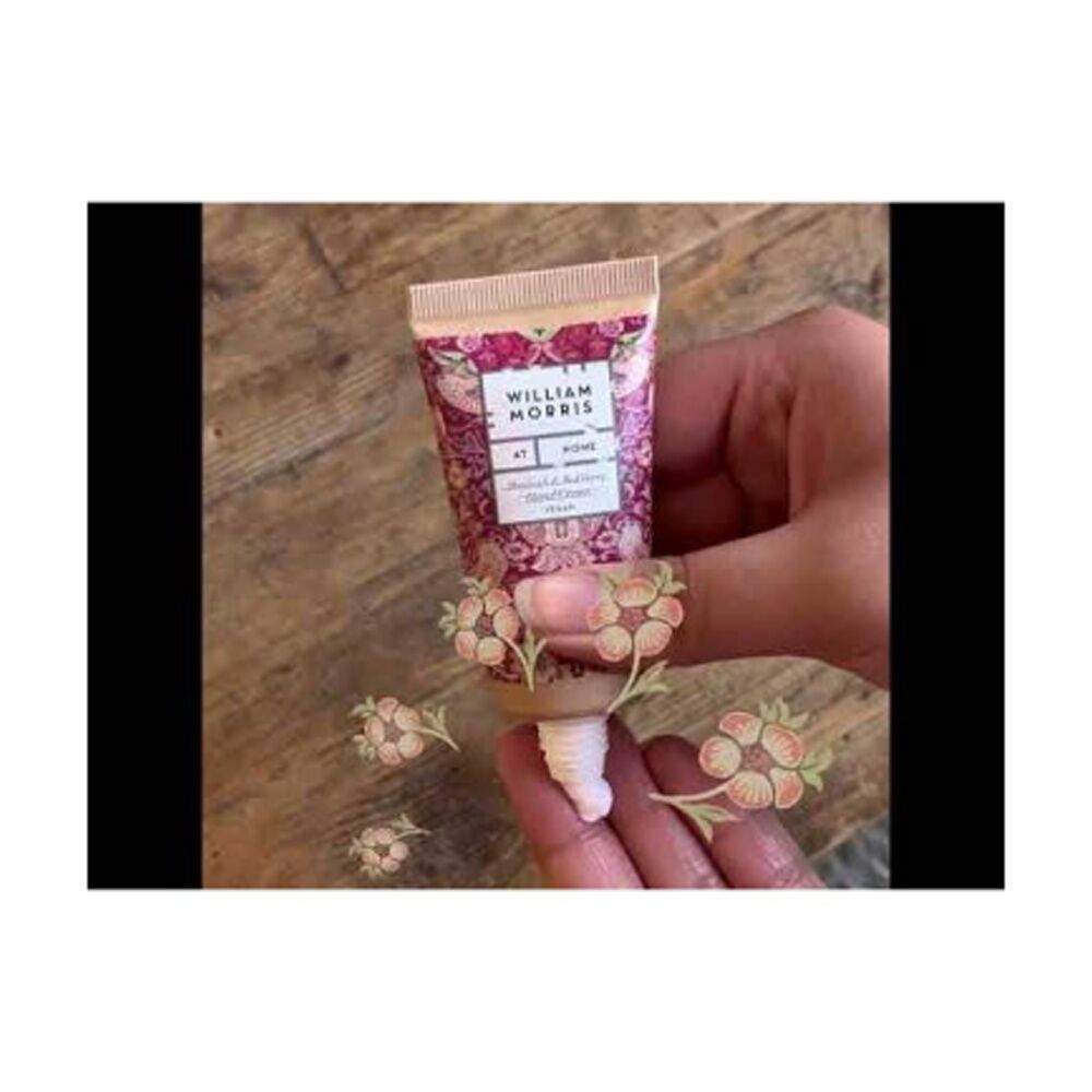 Heathcote & Ivory William Morris Strawberry Thief Hand Cream Set (3 Pieces) — image 5