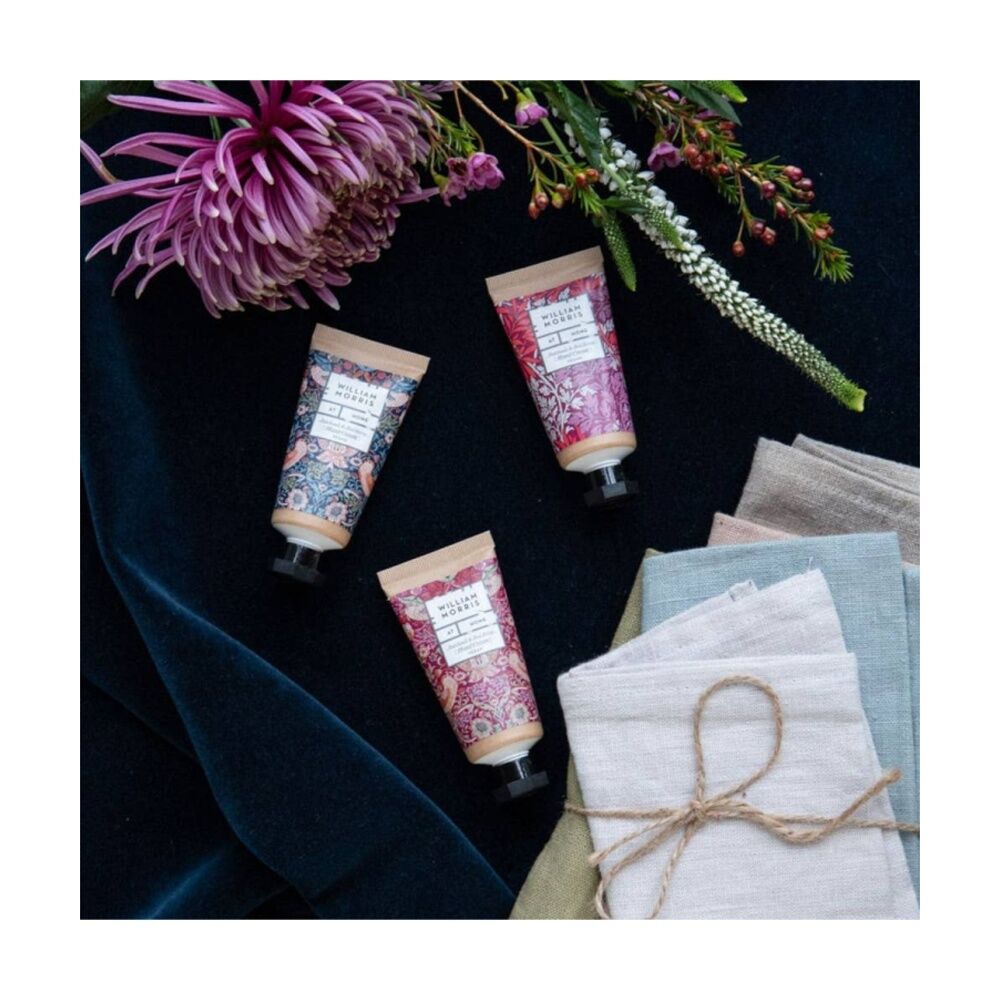 Heathcote & Ivory 3pc Heathcote & Ivory William Morris Strawberry Thief Hand Cream Set (2 Pack) — image 5