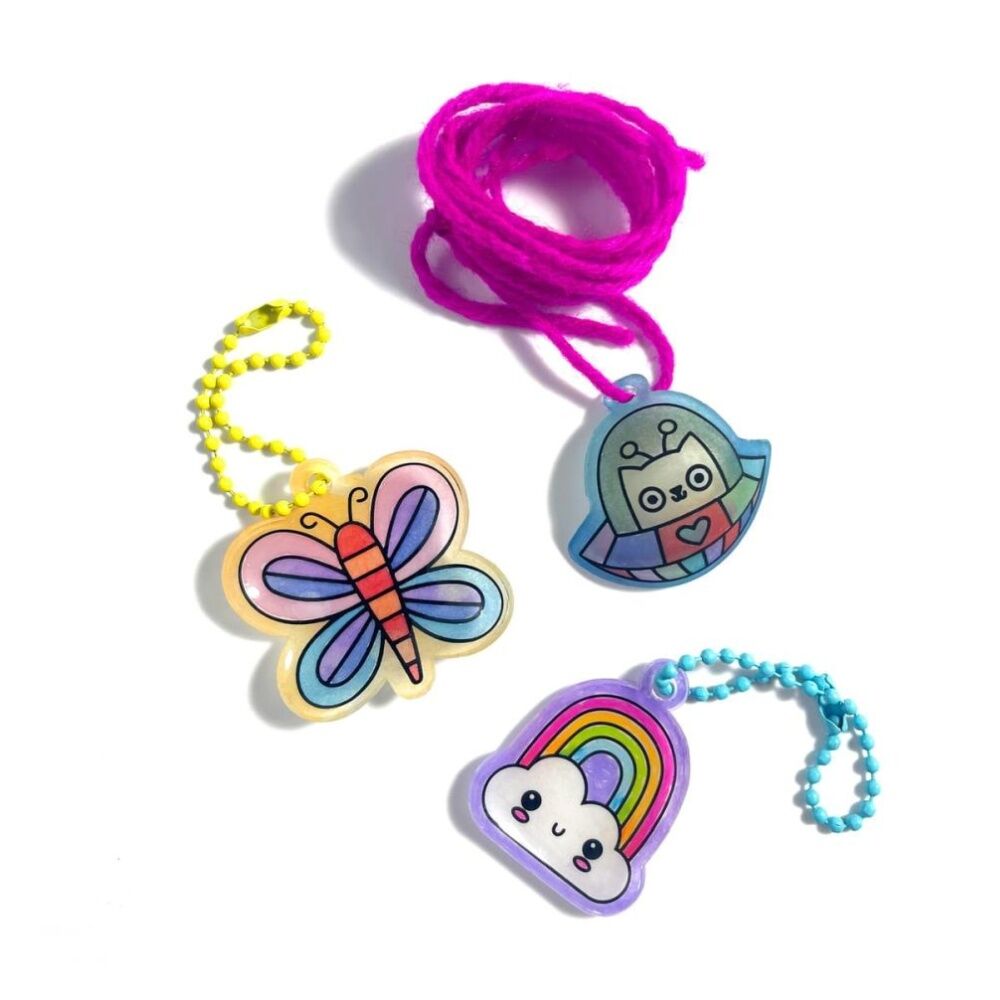 Ooly Kids 6y+ Cute Crew Shrink It's DIY Shrink-Art Charm Craft Kit Ooly — image 2