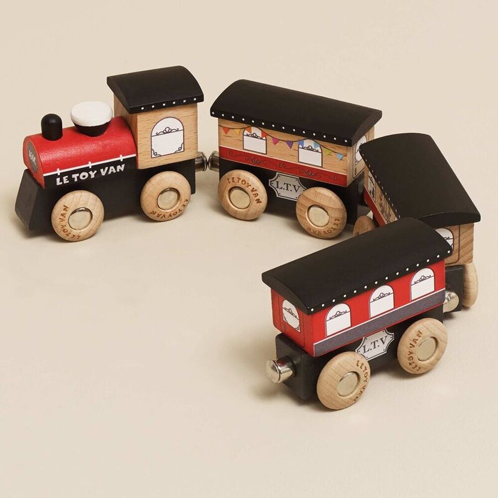 LE Toy Van Royal Express Train Connectable Red Gold Kids 3+ (4 Pieces) — image 2