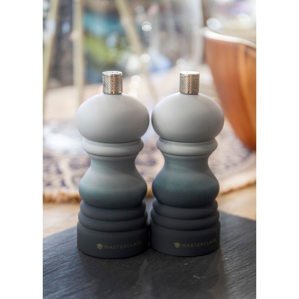 Masterclass Refillable Grey Ombre Plastic Salt & Pepper Mill 5x12.5cm (2 Pack) — image 5