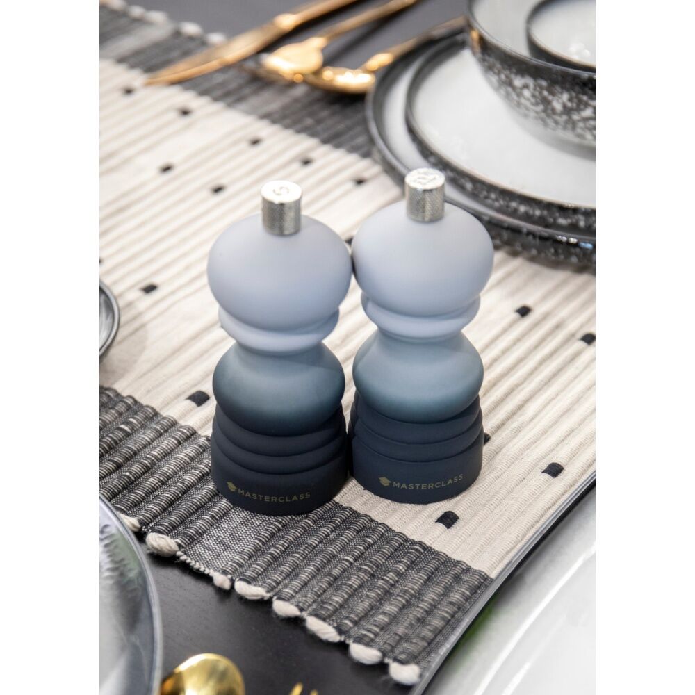 Masterclass 5x12.5cm Refillable Grey Ombre Plastic Salt & Pepper Mill — image 3