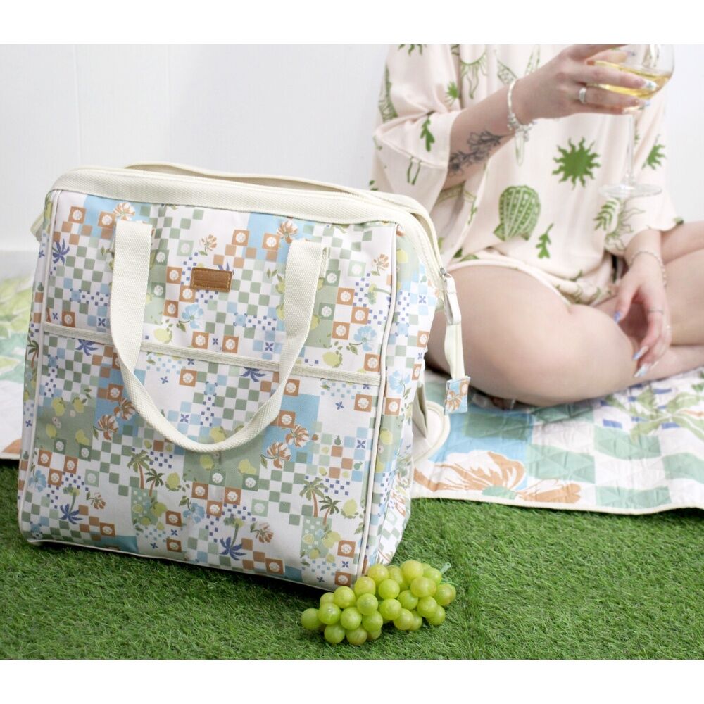 LVD Multicolour Corfu Insulated Family Cooler Storage Travel Bag — image 3