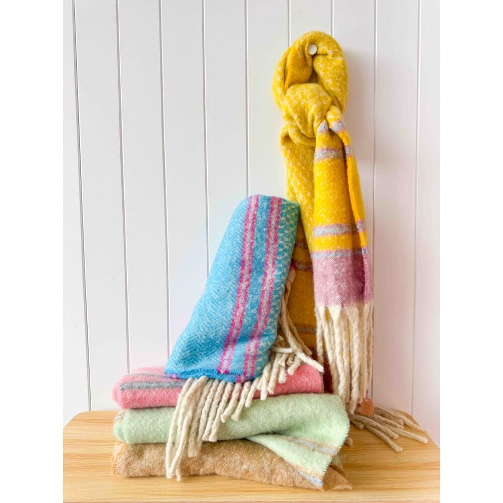 Urban Products 180cm Avalon Blue/Pink/White Plaid Soft Woven Warm Scarf — image 2