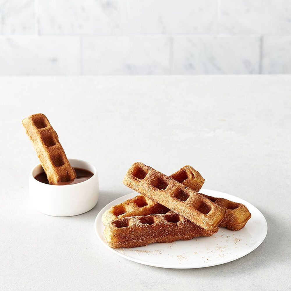 Cuisinart Non Stick Electric Waffle Maker Dipper 240V White — image 5