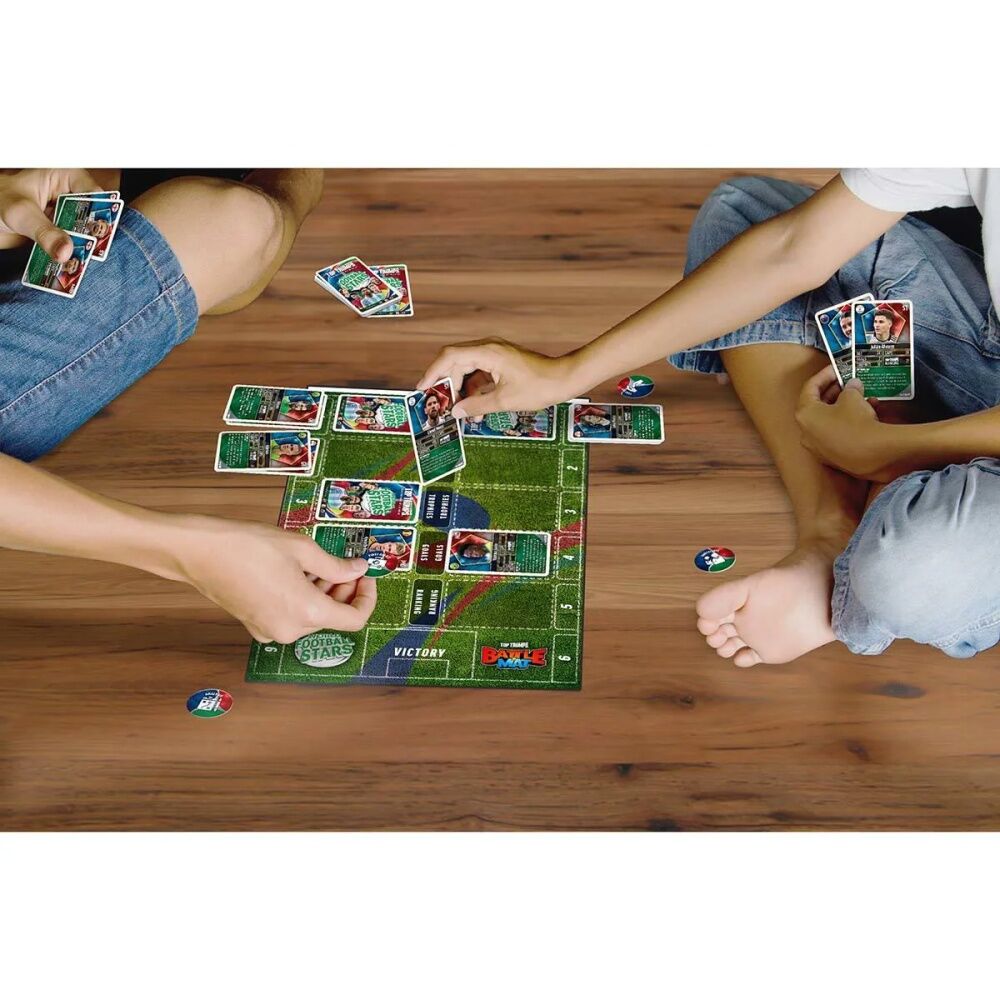 Toy Trumps Top Trumps World Football Stars Battlemat Card Game Duel 6y+ — image 8
