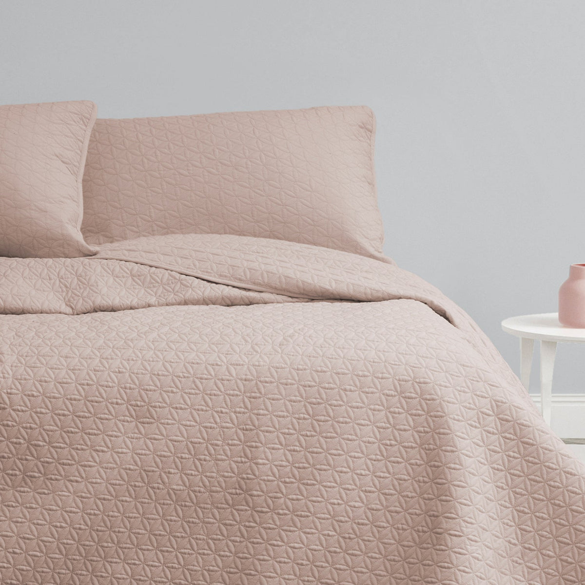 Ardor Boudoir Queen/King Bed Coverlet Set Chloe Luxe Soft Quilted Powder Pink — image 2