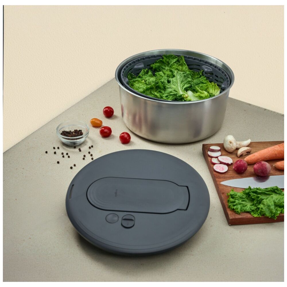 Zyliss Swift Dry Stainless Steel Salad Spinner/Strainer Kitchen Gadget — image 2