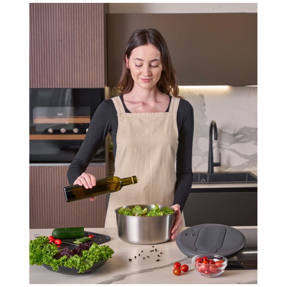 Zyliss Swift Dry Stainless Steel Salad Spinner/Strainer Kitchen Gadget — image 4