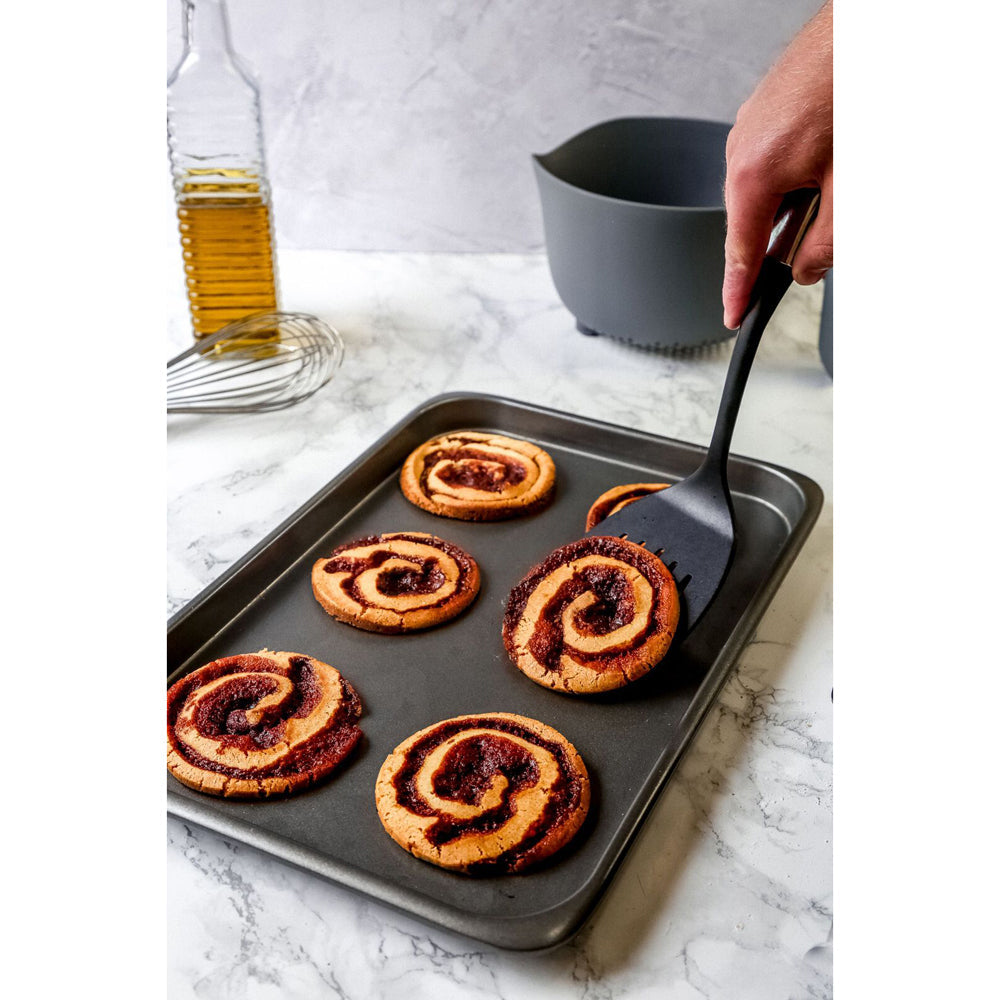 Mastercraft 35x25cm Heavy Base Non-Stick Bake Tray Kitchen Baking Pan Black (2 Pack) — image 8