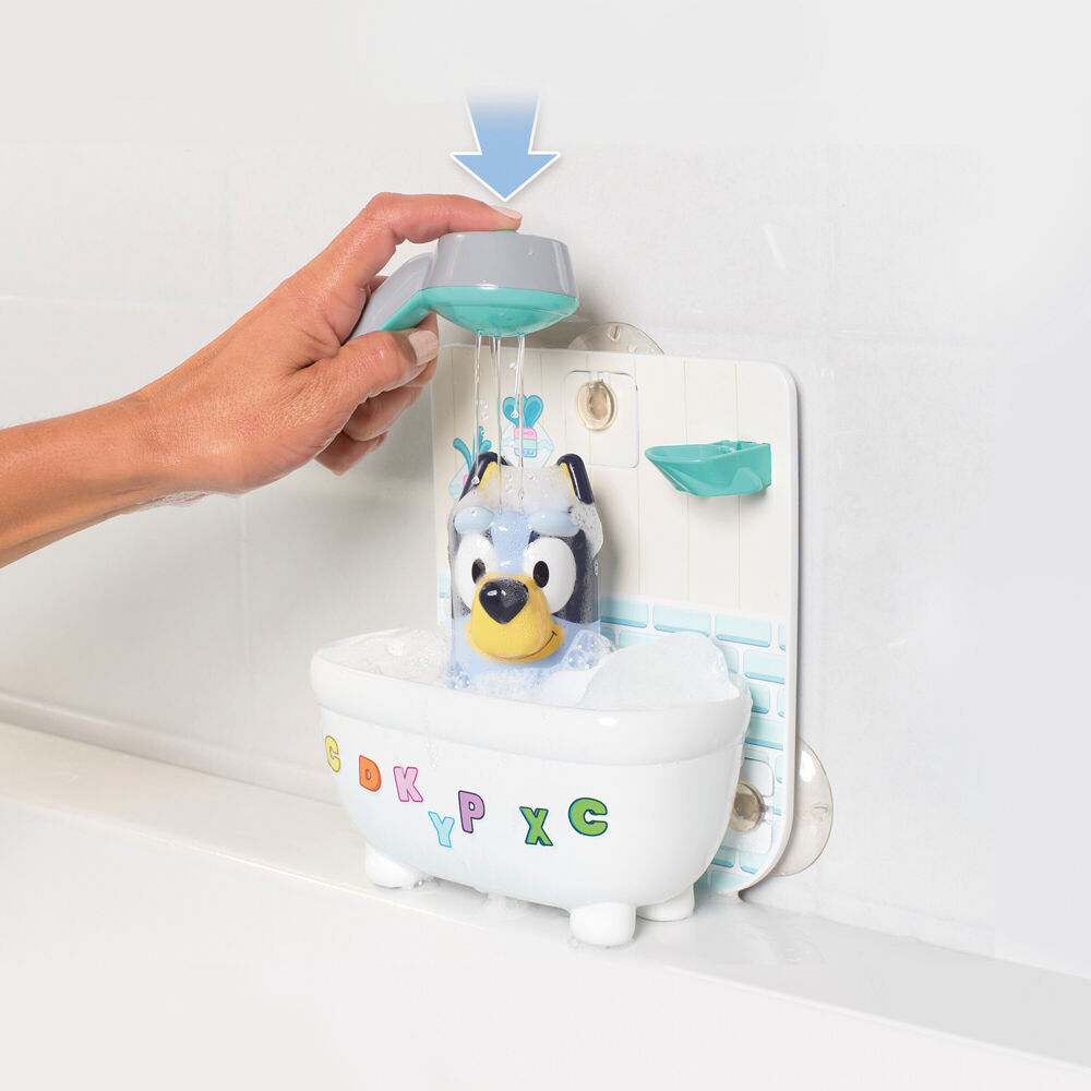 Tomy Toomies Shower & Scrub Bluey With Figurine Bathtime Activity Toy — image 6