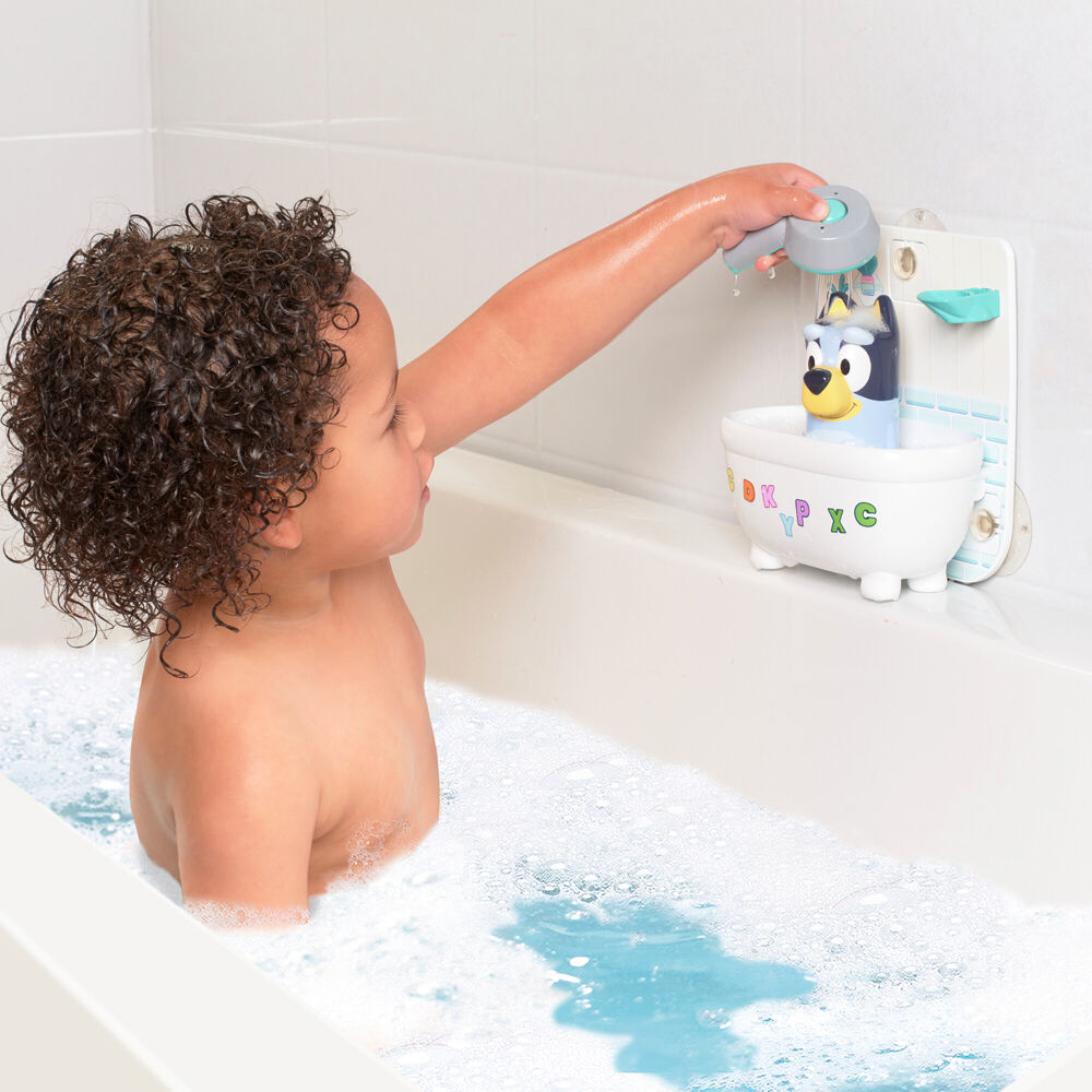 Tomy Toomies Shower & Scrub Bluey With Figurine Bathtime Activity Toy — image 8