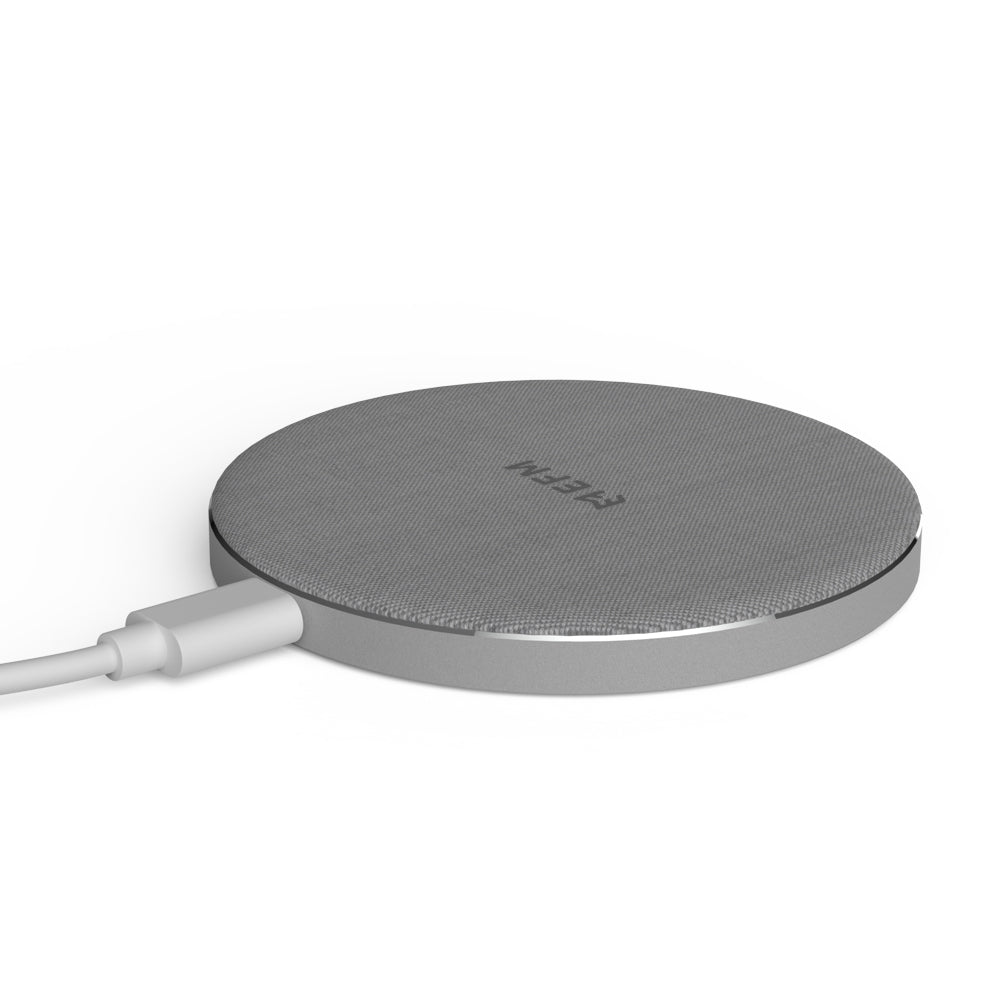 Efm 15W Qi Wireless Charging Pad/Mat For Apple/Android Smartphone/Earbuds Silver — image 3