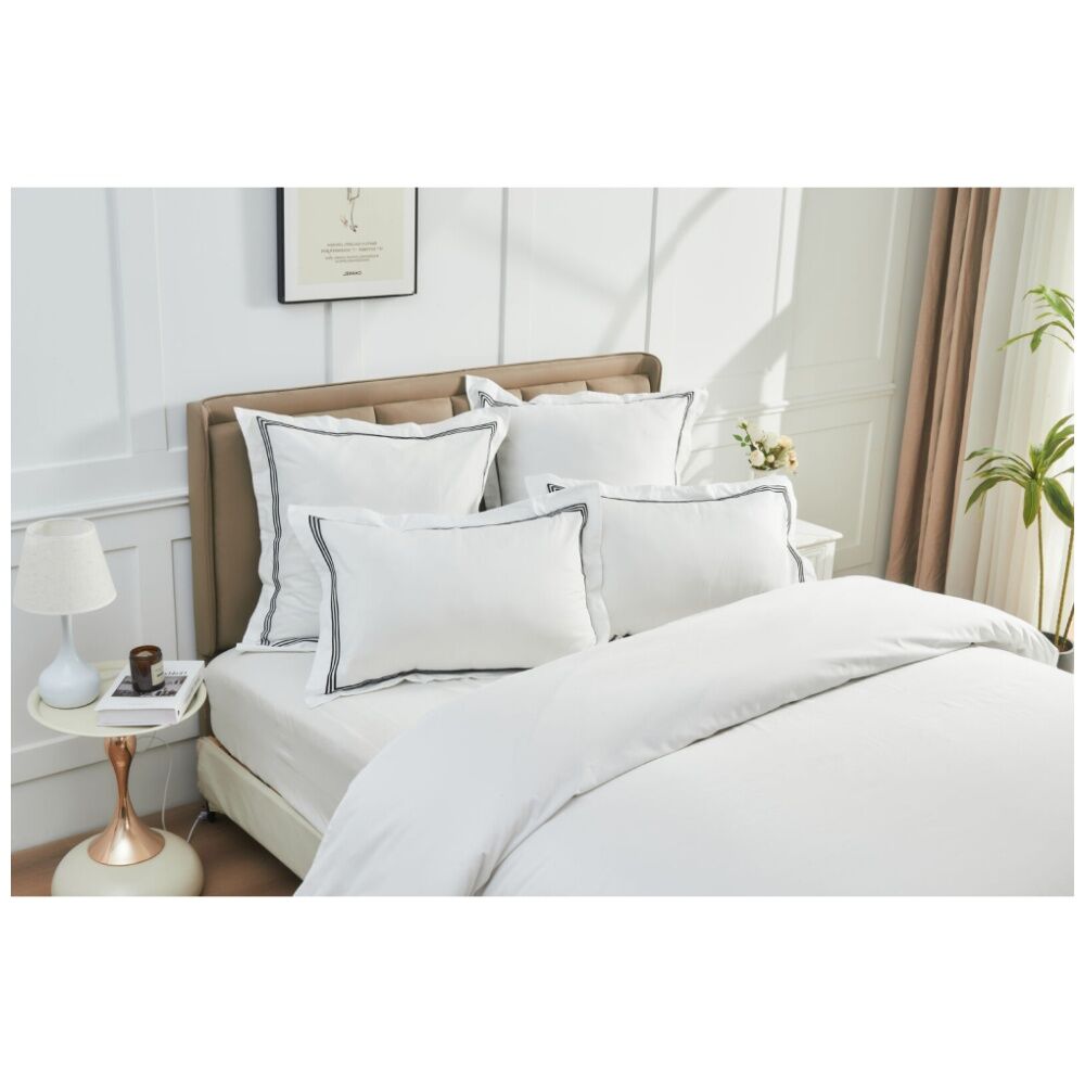 Grosvenor House 500TC Hotel Embroidered Quilt Set White w/ Black — image 2
