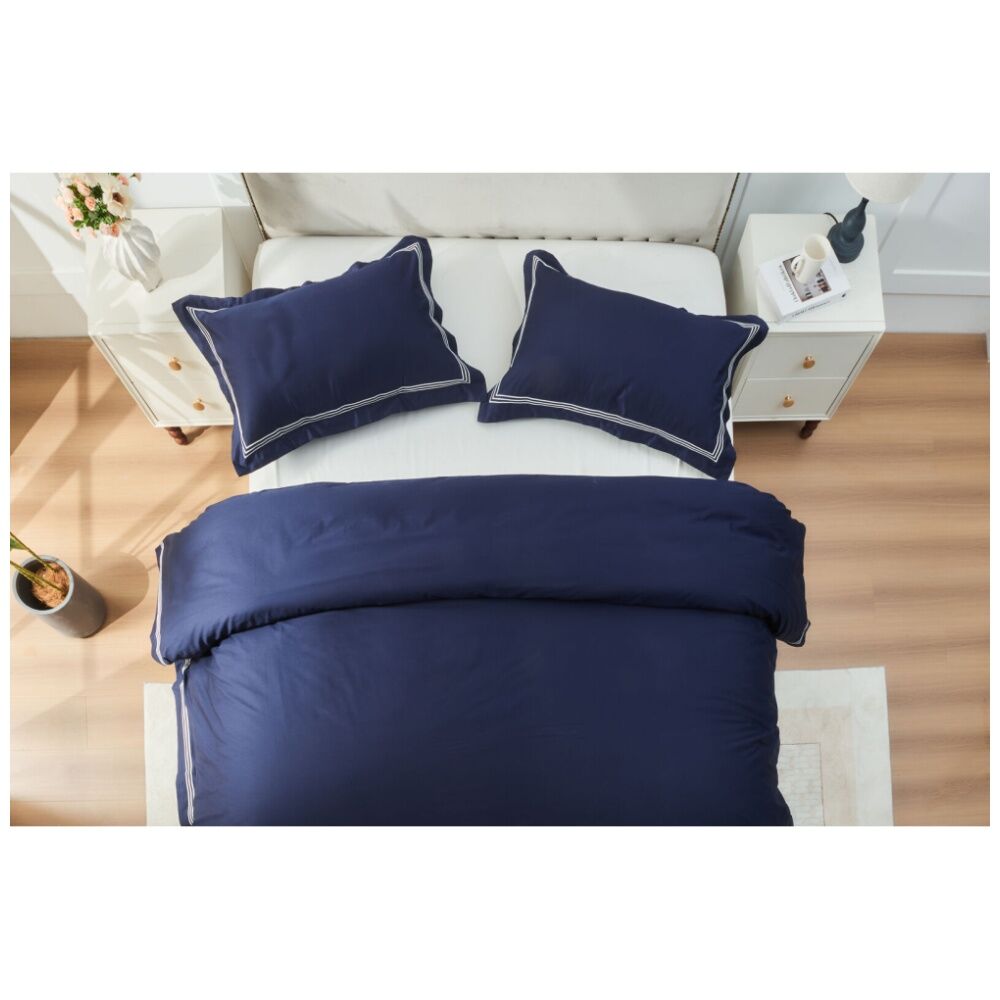 Grosvenor House 500TC Hotel Embroidered Quilt Set Navy w/ White — image 3