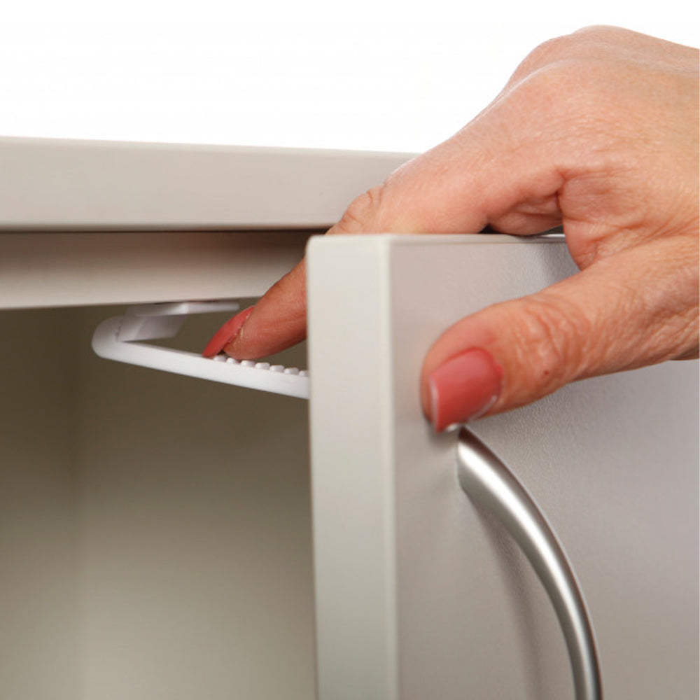 Dreambaby Self-Locking Cabinet/Drawer Baby/Children Safety Catches White (6 Pieces) — image 2