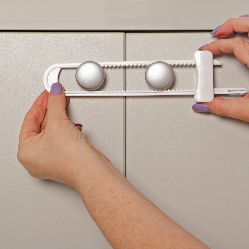 Dreambaby Furniture Cabinet D-Shaped Handle Baby/Childrens Safety Sliding Locks — image 4