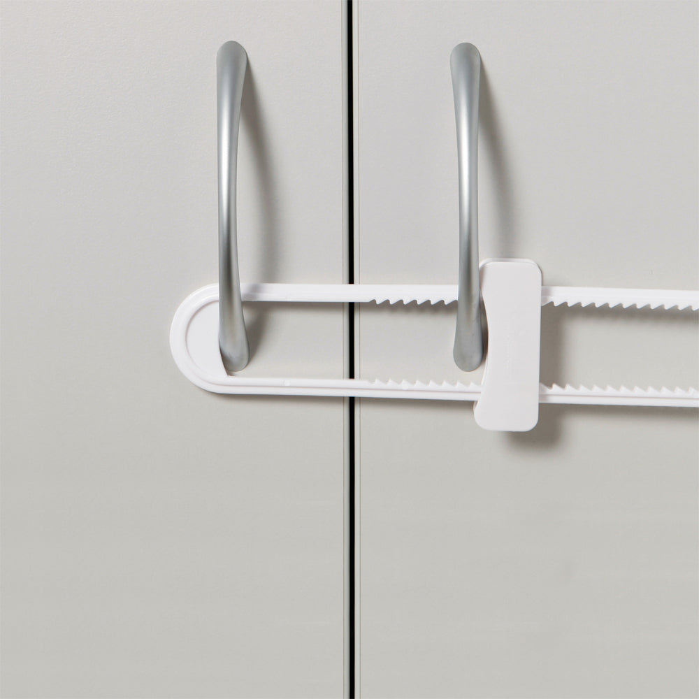 Dreambaby Furniture Cabinet D-Shaped Handle Baby/Childrens Safety Sliding Locks — image 3