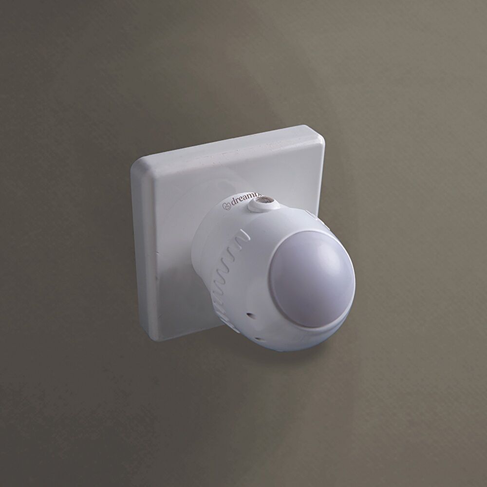 Dreambaby Electric 360° Swivel Auto Baby LED Sensor Adapter Night Light 7cm — image 5