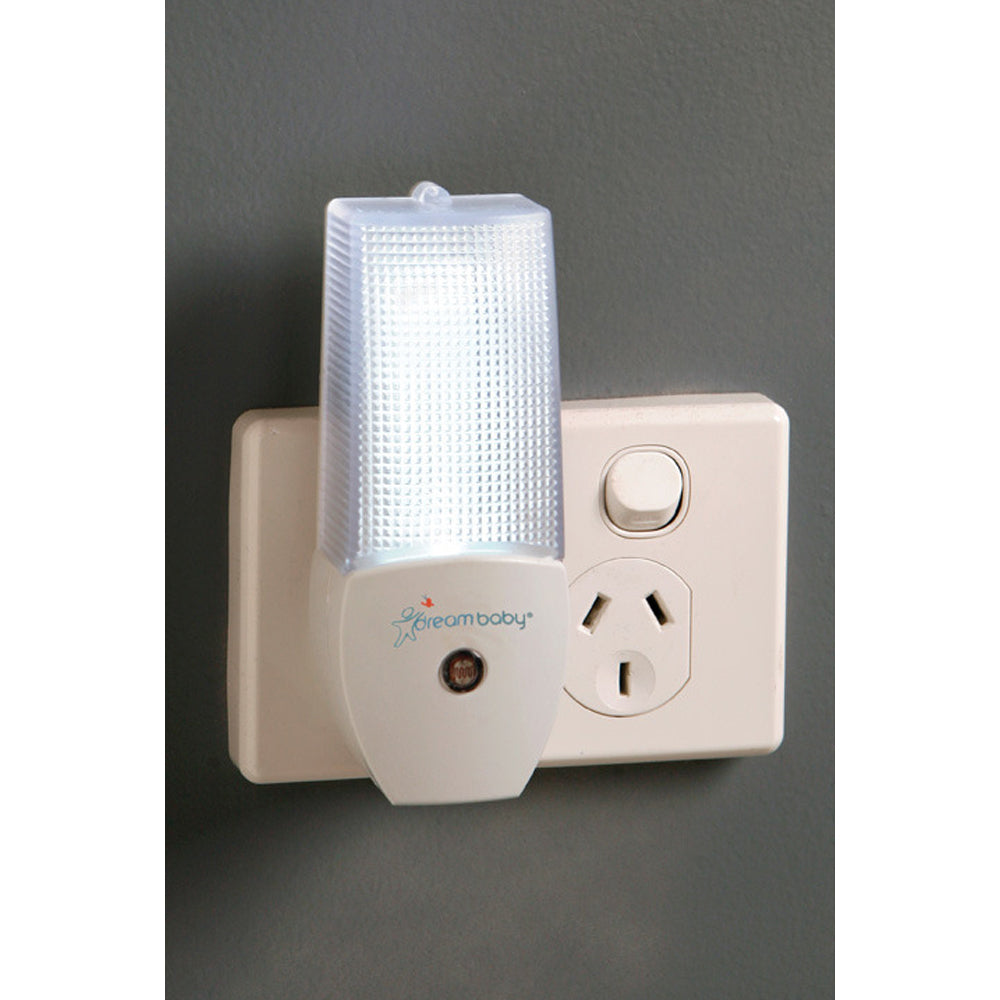 Dreambaby Auto Dark Detect Sensor Infant/Baby Nursery LED Night Light 11cm — image 3