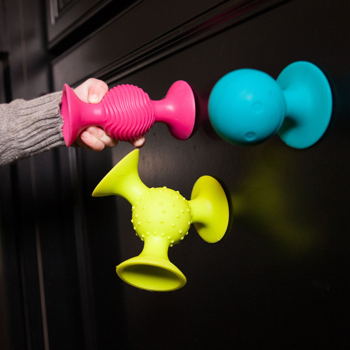 Fat Brain Toy Co. Fat Brain Toy Co PipSquigz for Baby/Infant 6m+ Silicone Toys Suction Cups (3 Pieces) — image 10