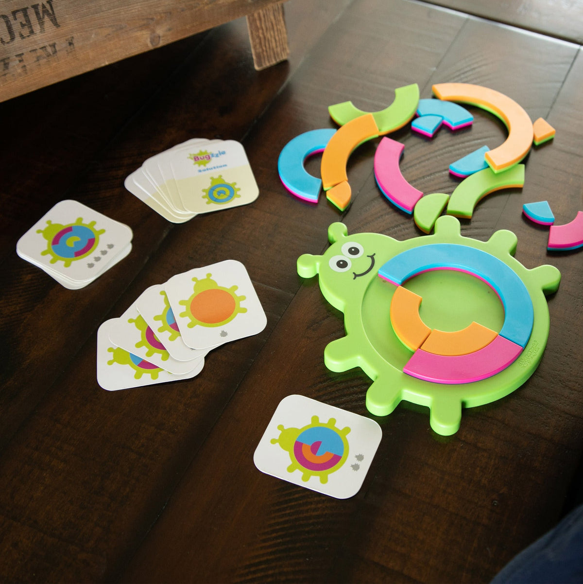 Fat Brain Toy Co. Bugzzle Kids Puzzle Semi-Circular Pieces Tray 40 Challenges — image 7