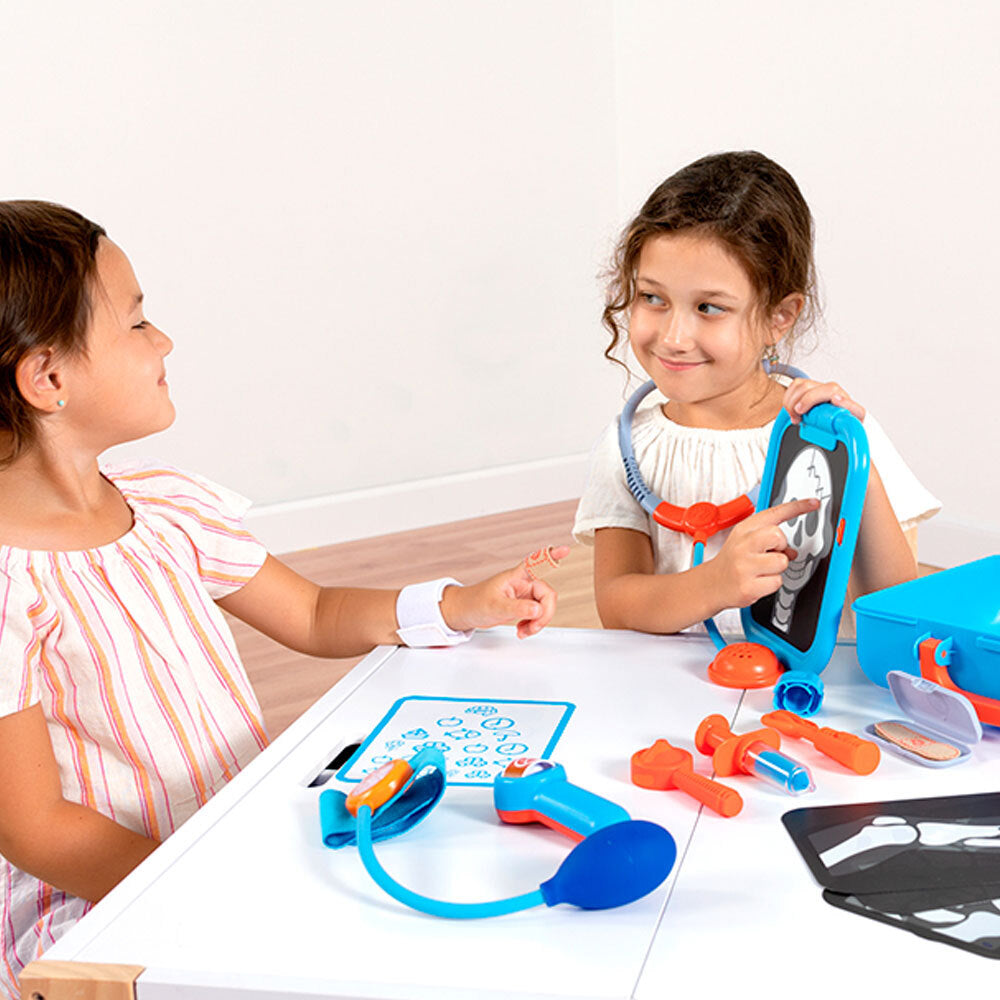 Fat Brain Toy Co. Fat Brain Toys Pretendables Doctors Activity Battery Powered Play Set 3Y+ — image 2