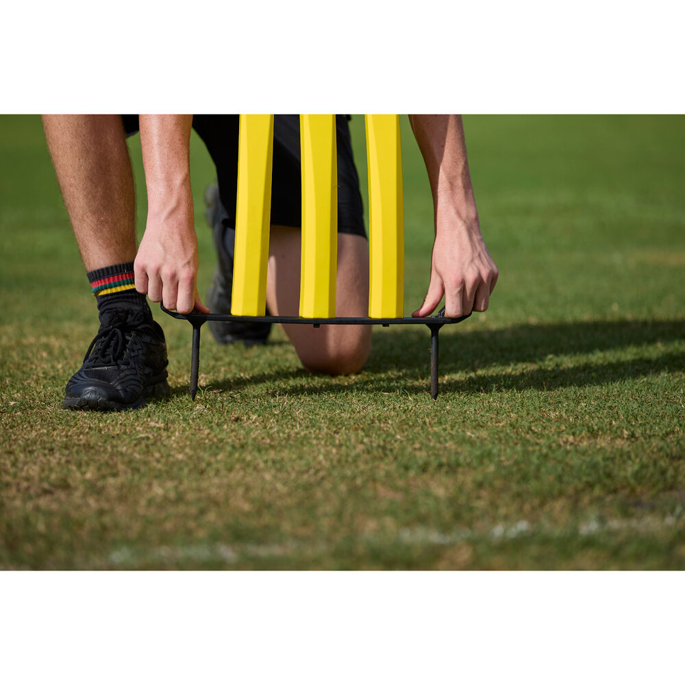 Sklz Cricket Flexi-Set Training Stumps Ground Spikes Yellow 28 Inch — image 8