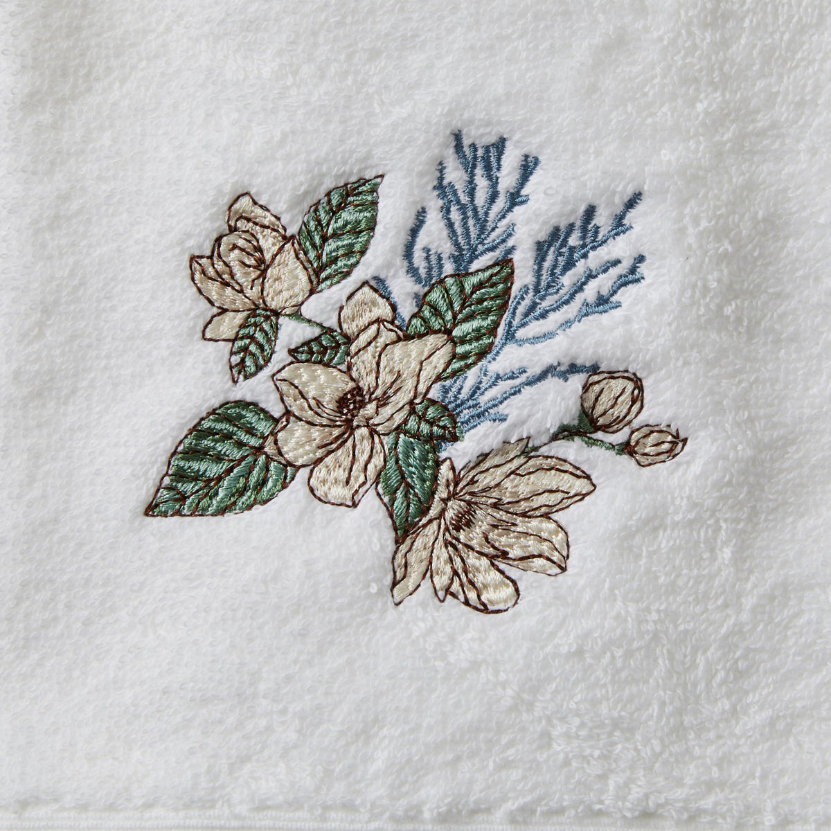 Pilbeam Living Magnolia Floral 42x65cm Cotton Soft Hand Towel Washer Cloth White — image 2