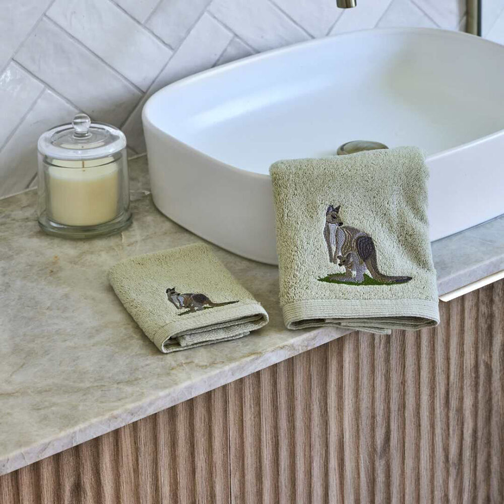 Pilbeam Living Kangaroo Hand Towel Absorbent Cloth 100% Cotton Multi 65cm (3 Pack) — image 3