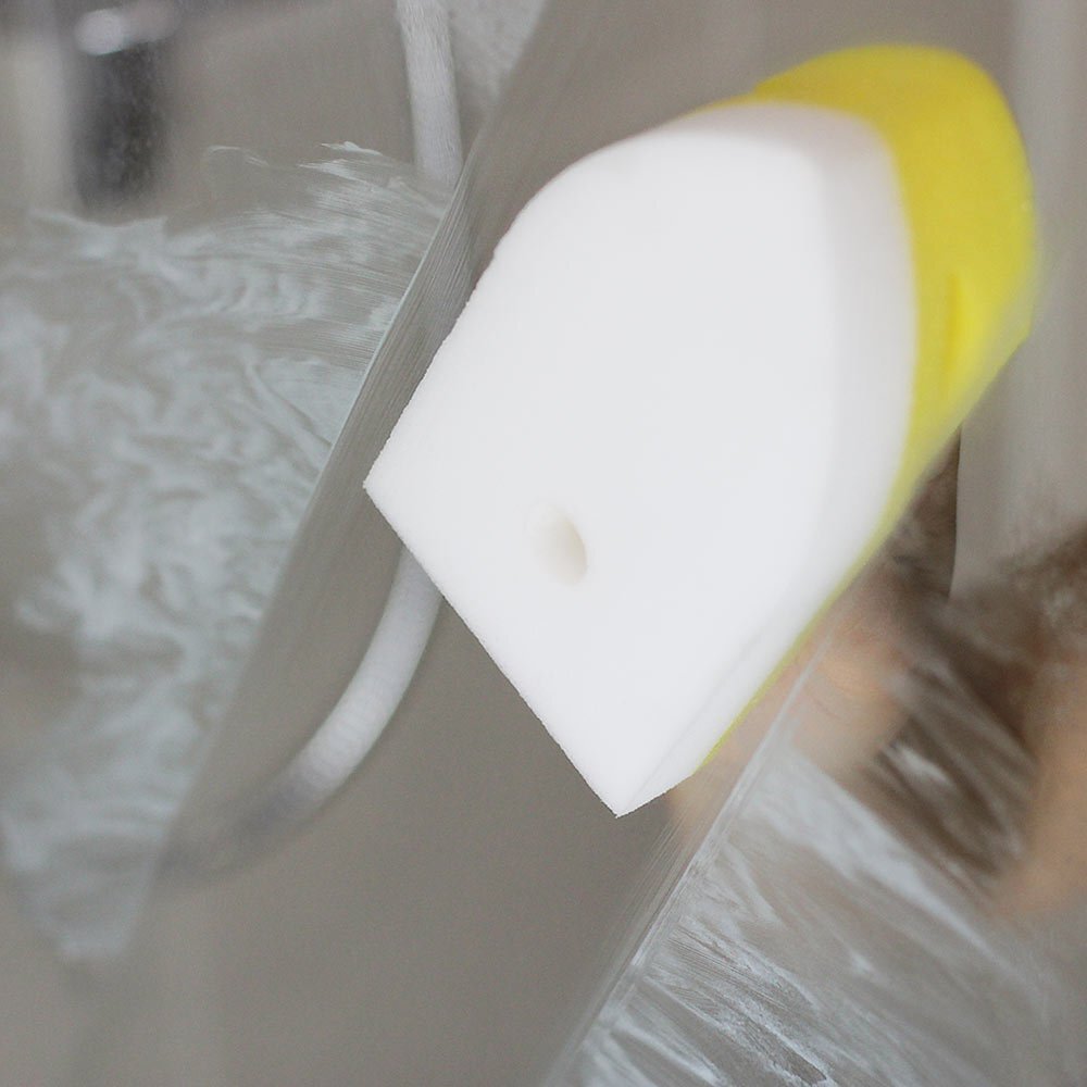 White Magic 15cm Shower Eraser Cleaning Sponge Iron-Shaped Bath Cleaner White (2 Pack) — image 3