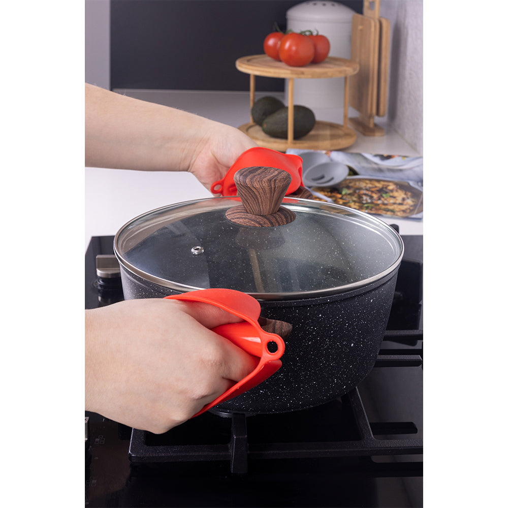 Cook Easy Silicone Grippers Dish Bowl Frypan Holder/Pad Kitchen Gadget Red (2 Pieces) — image 4