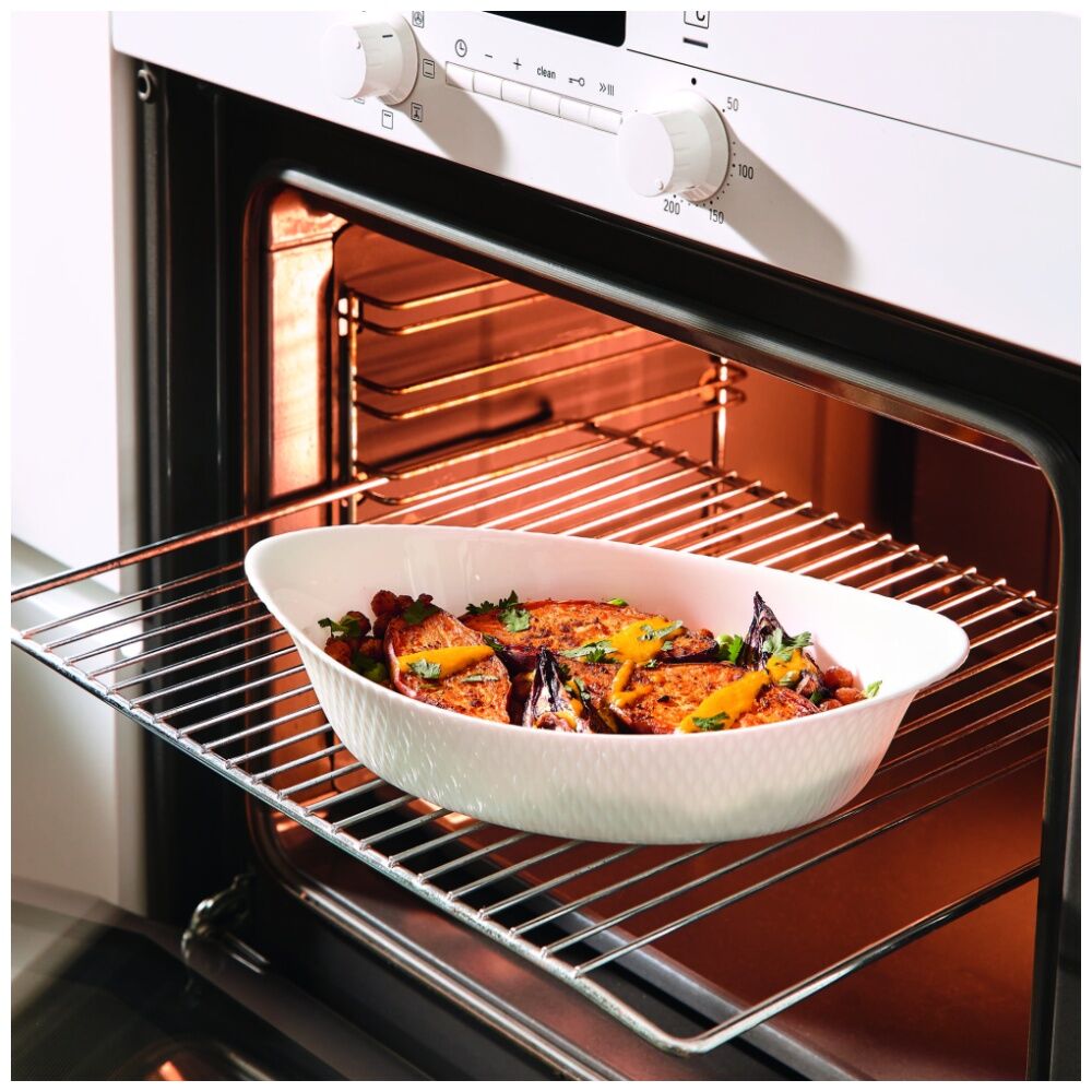Luminarc Smart Wavy Oval Baking Dish 29x17cm Opal Glass Bakeware White — image 4