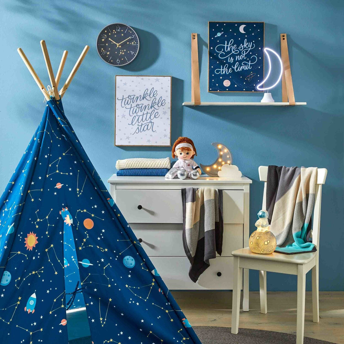 Jiggle & Giggle 30cm Starry Night Acrylic Wall Clock Hanging Analogue Decor Blue — image 2