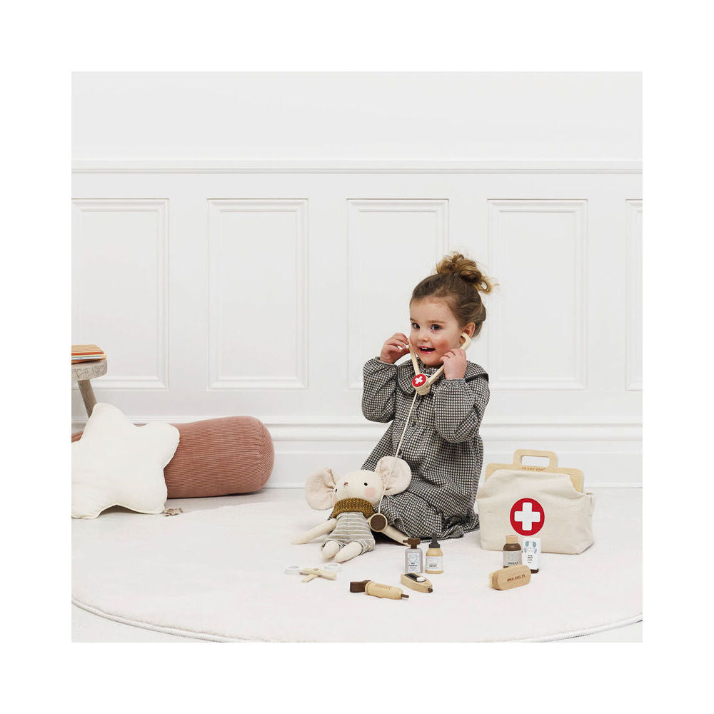 LE Toy Van Wooden Animal Vet Pretend Play Kit Set Kids/Children 3y+ (10 Pieces) — image 5