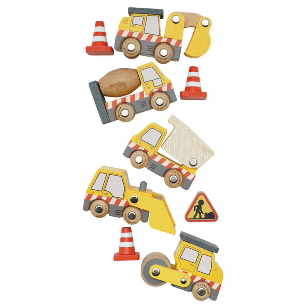 LE Toy Van Construction Set w/ Signs/Cones Kids 9x6cm Wooden Toy 2y+ (5 Pieces) — image 2