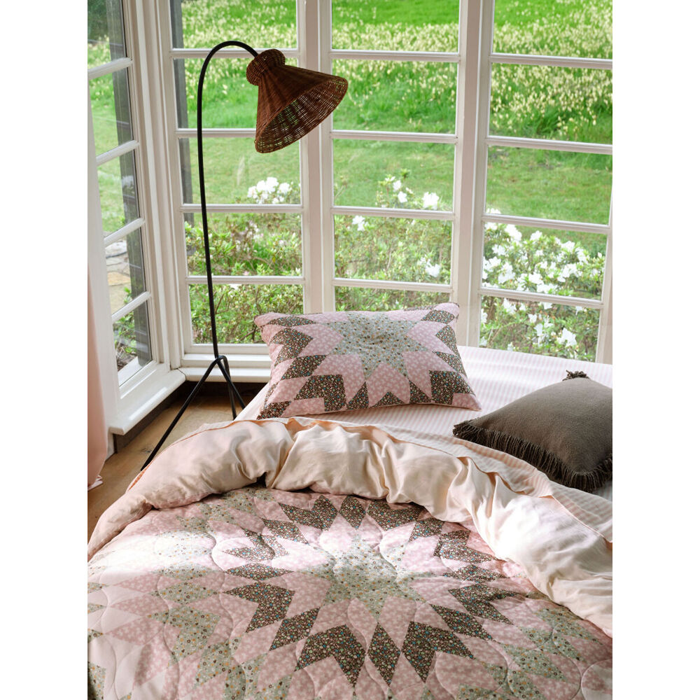 Linen House Dusty Rose Bedroom Quilt Cover Set — image 7