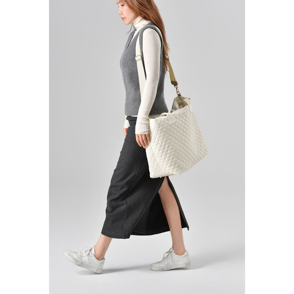 Tosca Metro Large Travel Tote Bag with Detachable Shoulder Strap Mushroom — image 9