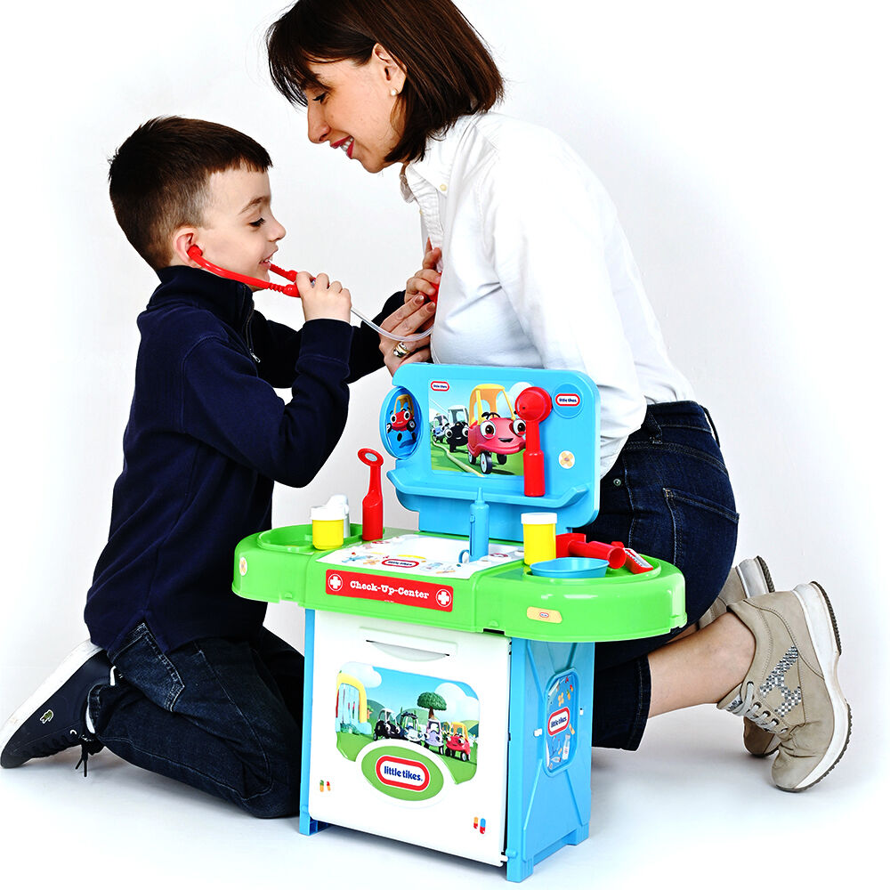 Little Tikes Check Up Center Kids/Children Pretend Doctor Play Toy 3y+ (23 Pieces) — image 3