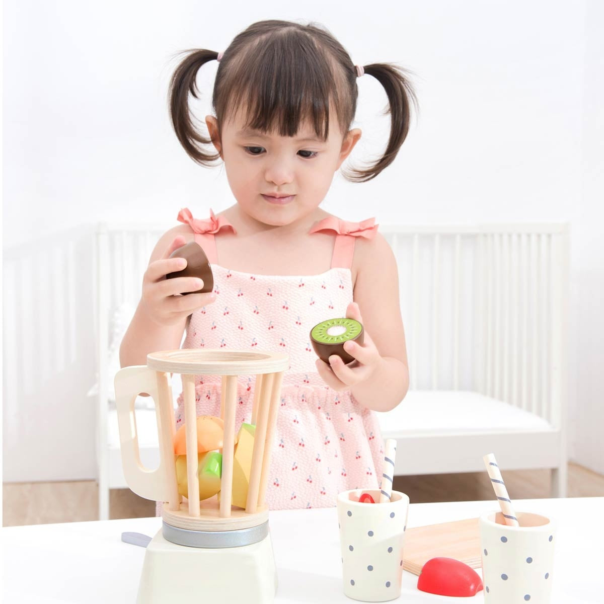 New Classic Toys Wooden Smoothie Blender Kids/Children Pretend Play Toy 36m+ — image 3