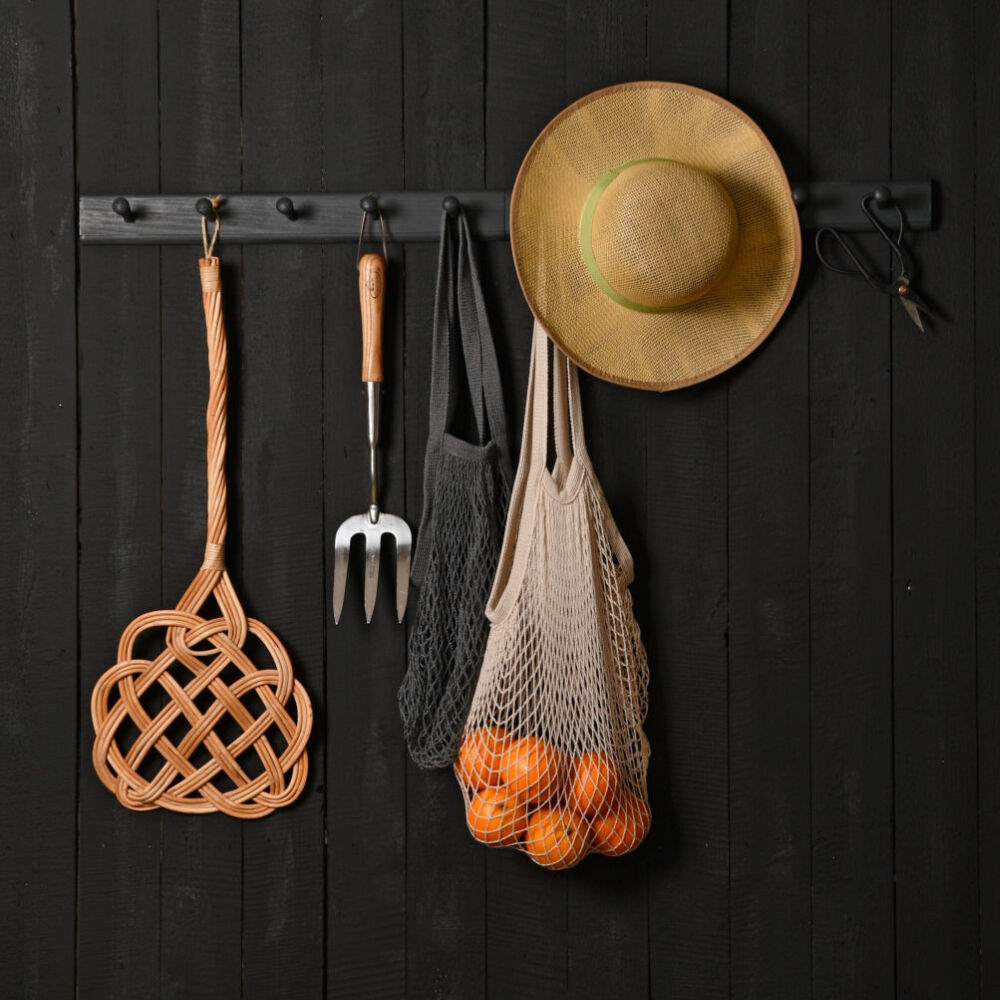 Esschert Design 71cm Home Cleaning Tool Rattan Indoor/Outdoor Carpet Beater — image 2