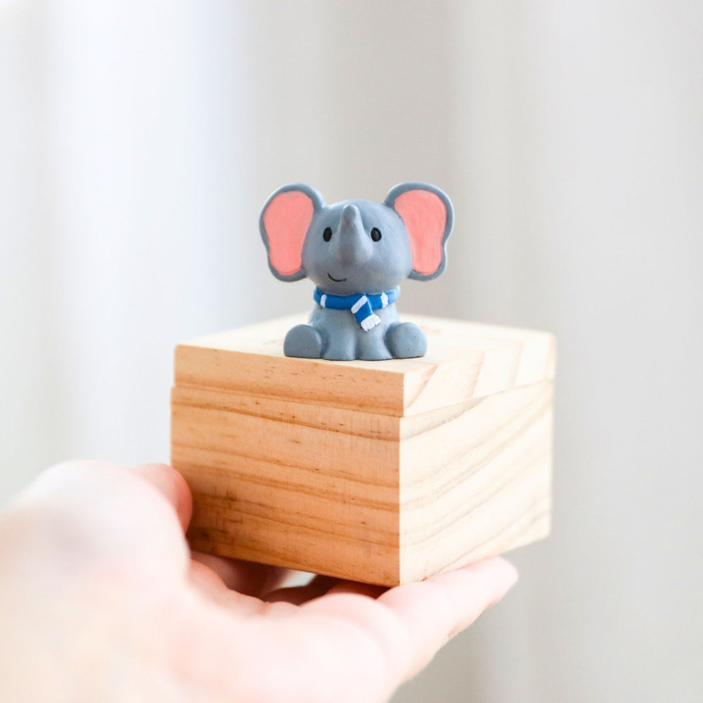 Splosh Strength Pocket Promise 6cm Elephant Poly Statue w/ Box/Card Home Decor — image 4
