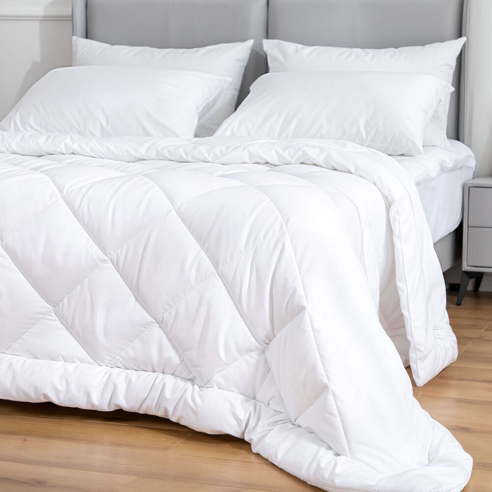 Hacienda 100% Microfiber & Bamboo Blend Antibacterial Quilt — image 6
