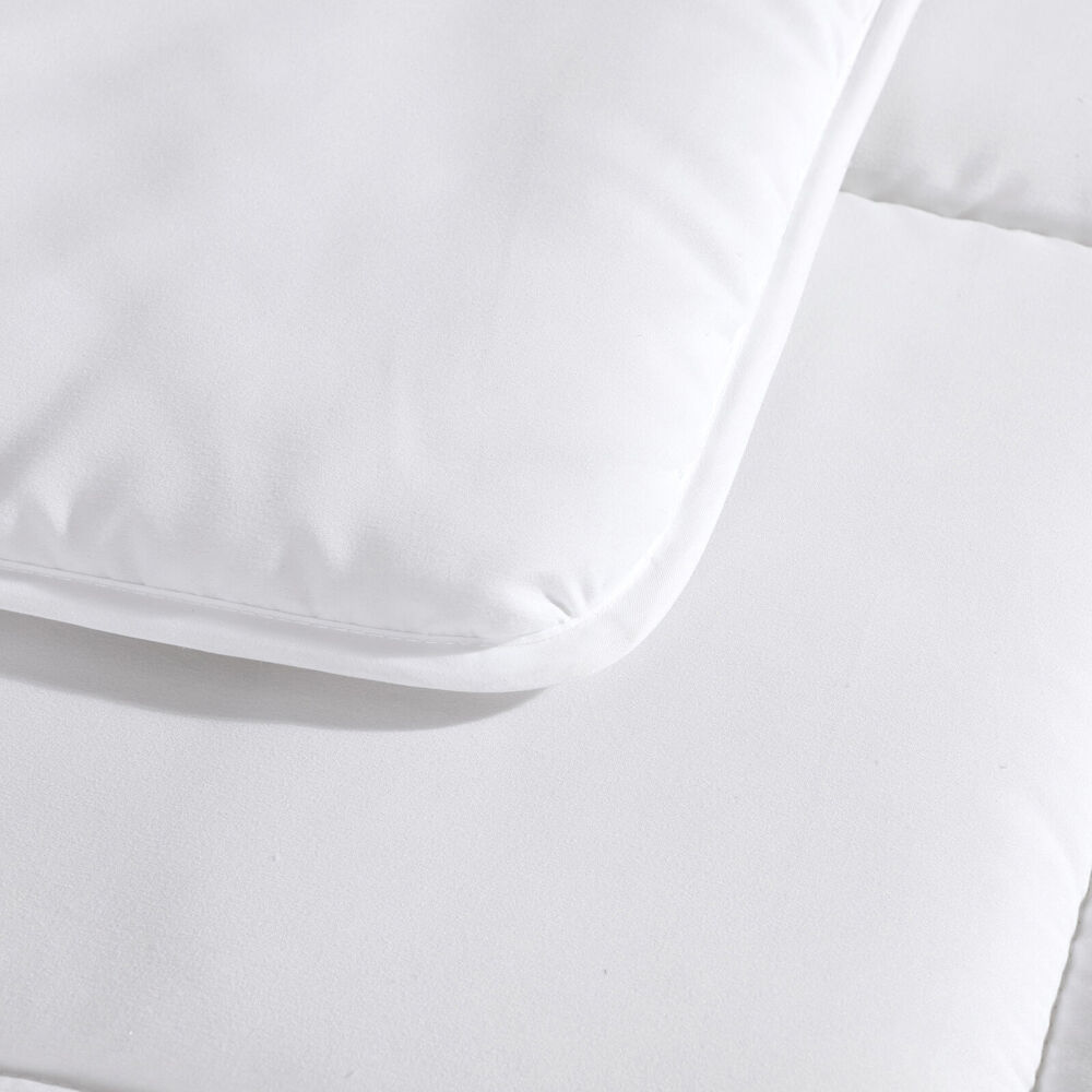 Ardor Super King 240x270cm White 300GSM Microfibre Quilt Roll Packed — image 4