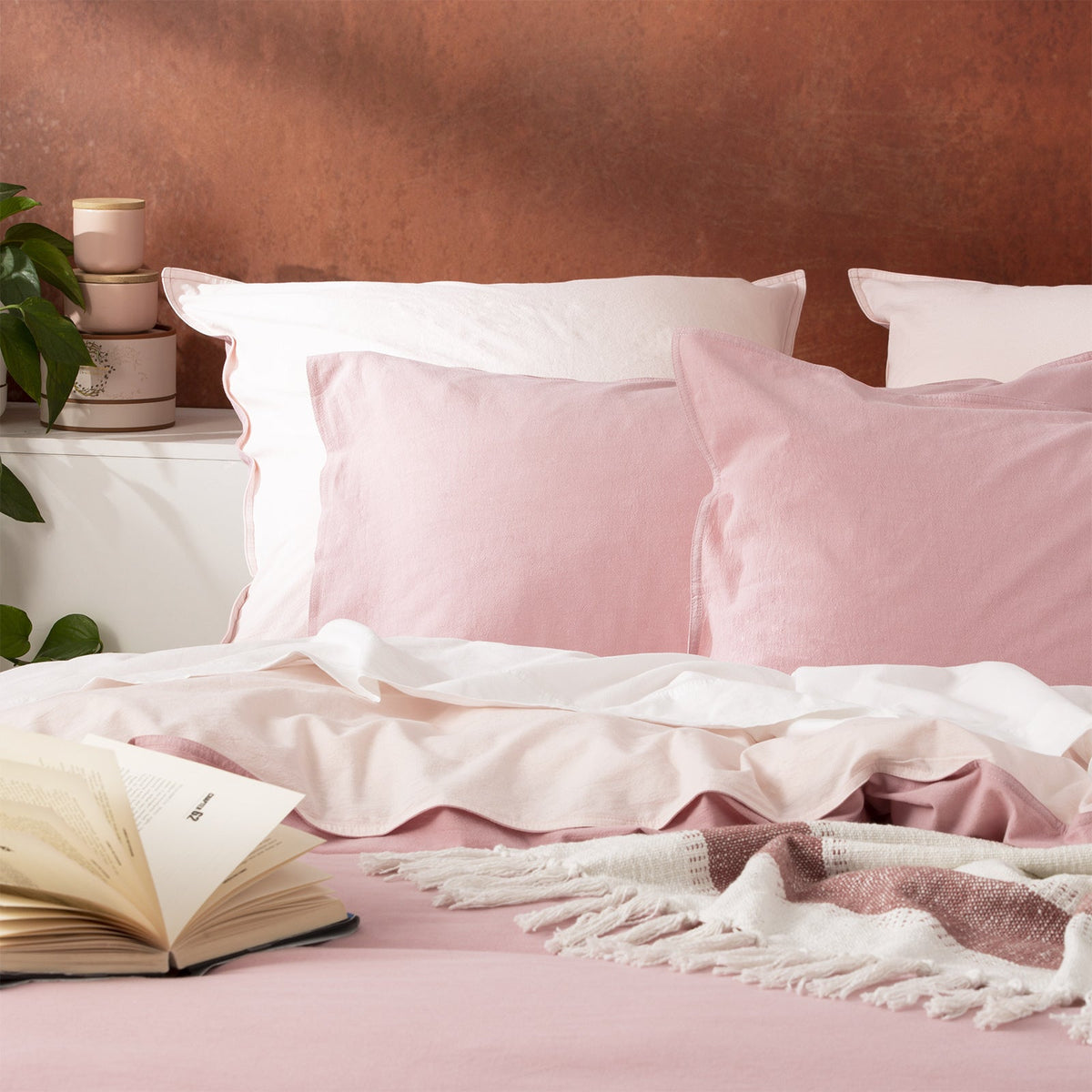 Renee Taylor Essentials Queen Bed Quilt Cover VINT Stone Washed Reversible Rose — image 2