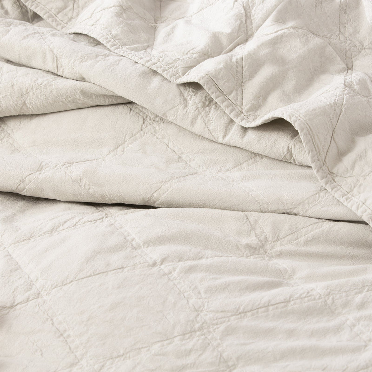 Renee Taylor Attwood VT Queen/King Bed Quilted Coverlet Stone Washed Cotton Dove — image 3